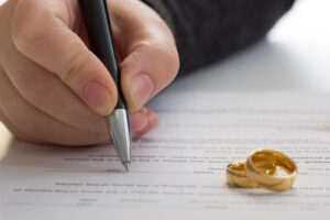 A válás menete bontóperes ügyvéddel